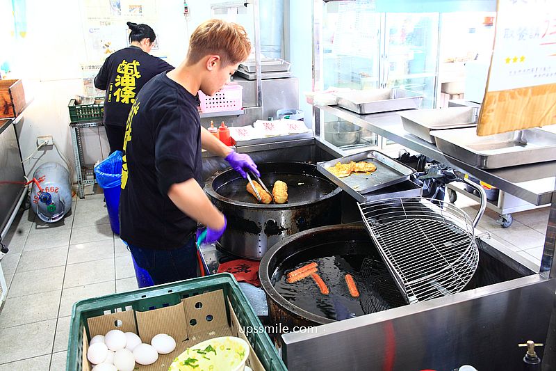 南投埔里美食【埔里清寶鹹油條總店】埔里最強早餐，排隊台式大亨堡