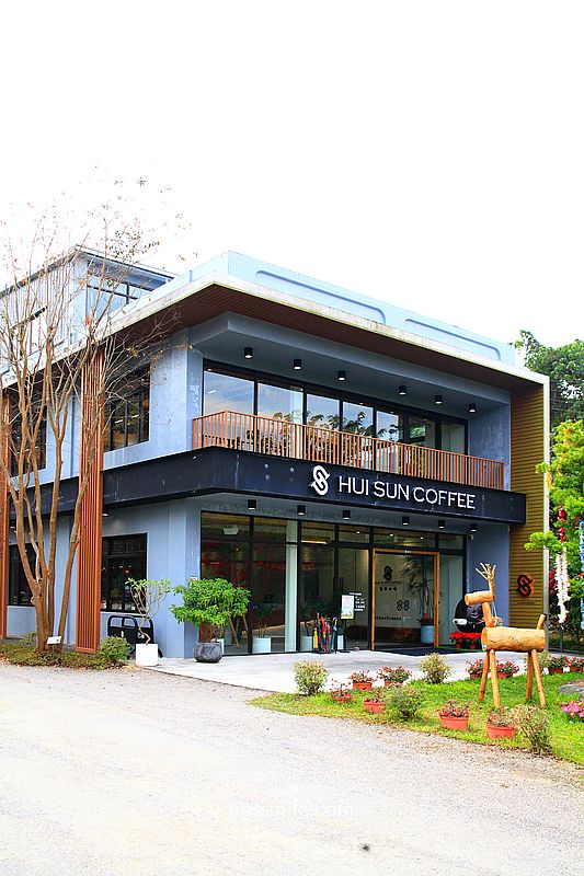 南投埔里景點【台灣惠蓀咖啡品牌館】森林系自家烘焙咖啡廳，提供鹹食甜點