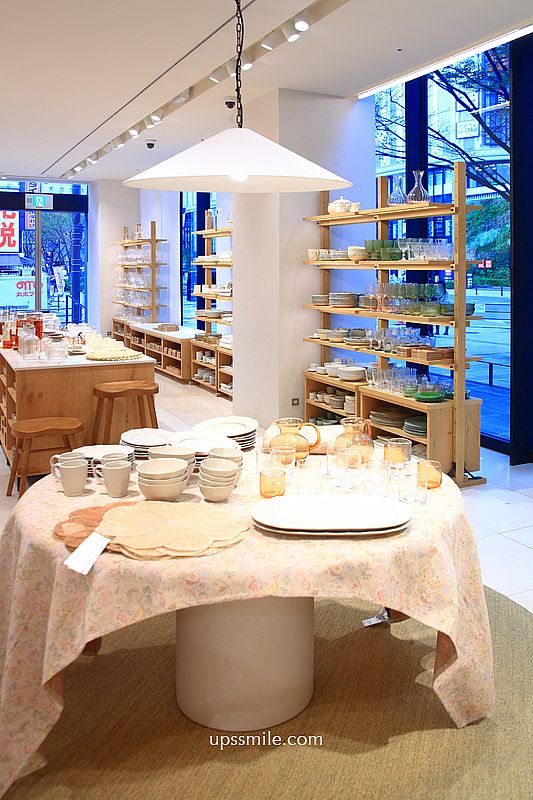 大阪景點【ZARA HOME Grand Front Osaka店】梅田逛街地標，必買香氛zaza home Palo santo