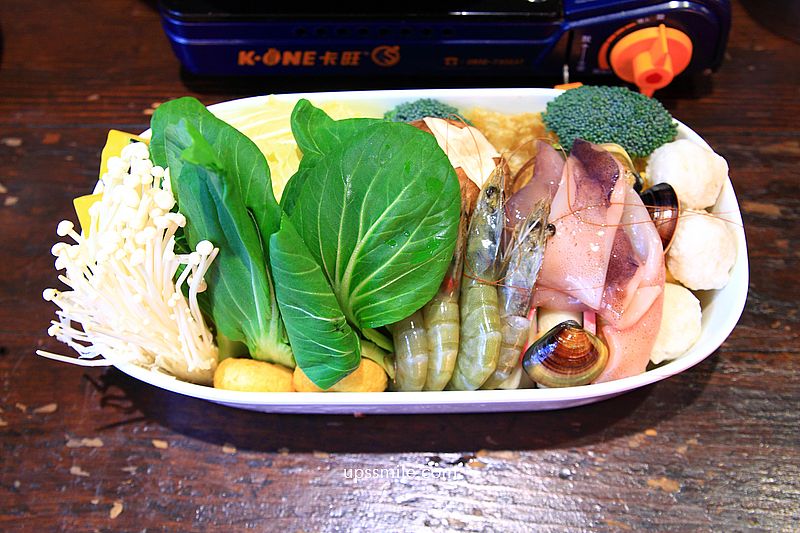 台中北屯美食【港町十三番地太原店】老字號台中日式居酒屋,必吃燒烤烤飯糰火鍋 台中北屯美食【港町十三番地太原店】老字號台中日式居酒屋,必吃燒烤烤飯糰火鍋