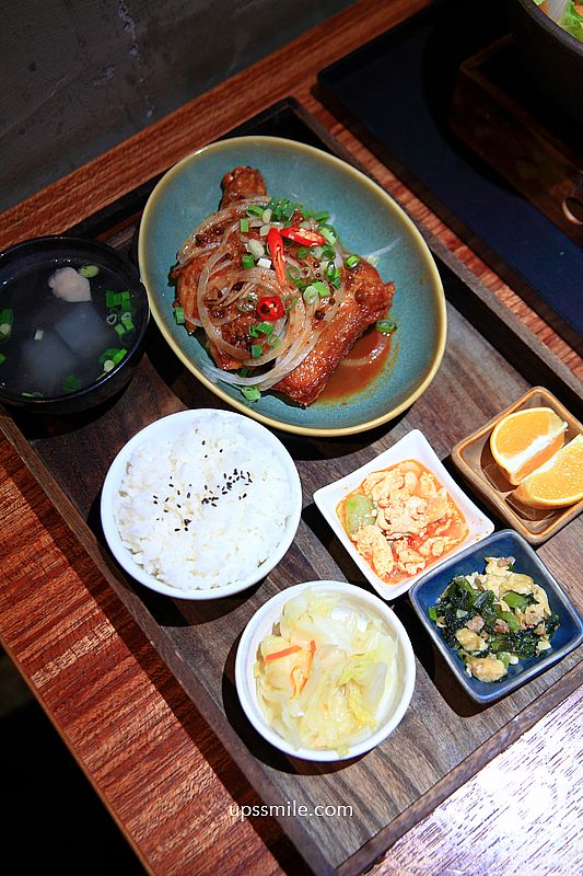 萬華美食【燒杯咖啡藝廚】 台北法鬥寵物友善咖啡廳,必吃火鍋簡餐與手作咖啡燒杯 萬華美食【燒杯咖啡藝廚】 台北法鬥寵物友善咖啡廳,必吃火鍋簡餐與手作咖啡燒杯