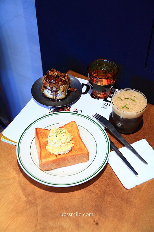 蒼蠅哥肉桂捲【Fly cafe 安和店】插旗捷運信義安和站咖啡廳2分店，台北最強肉桂捲