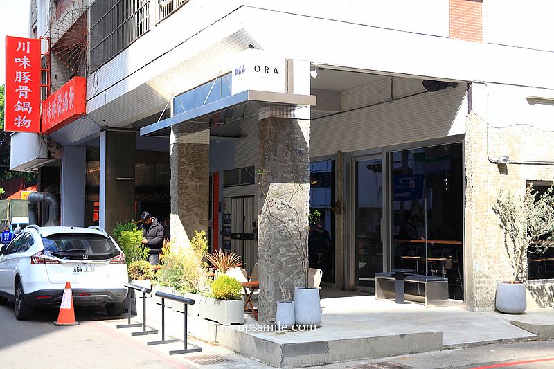 ORA Studio 台中科博館咖啡廳,台中白咖夜酒,台中好吃巴斯克蛋糕 ORA Studio 台中科博館咖啡廳,台中白咖夜酒,台中好吃巴斯克蛋糕