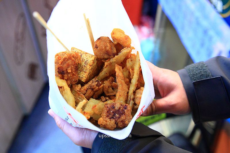 萬華東三水街市場【艋舺大豐魚丸店】70年老店必吃炸牛蒡甜不辣、紅燒肉、芋頭
