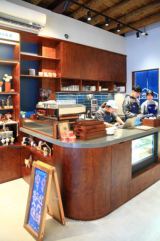 大稻埕咖啡廳【嘉點CHIA.CAFE】台北老宅咖啡廳，必吃炸唐揚雞套餐與麵茶古早味蛋糕