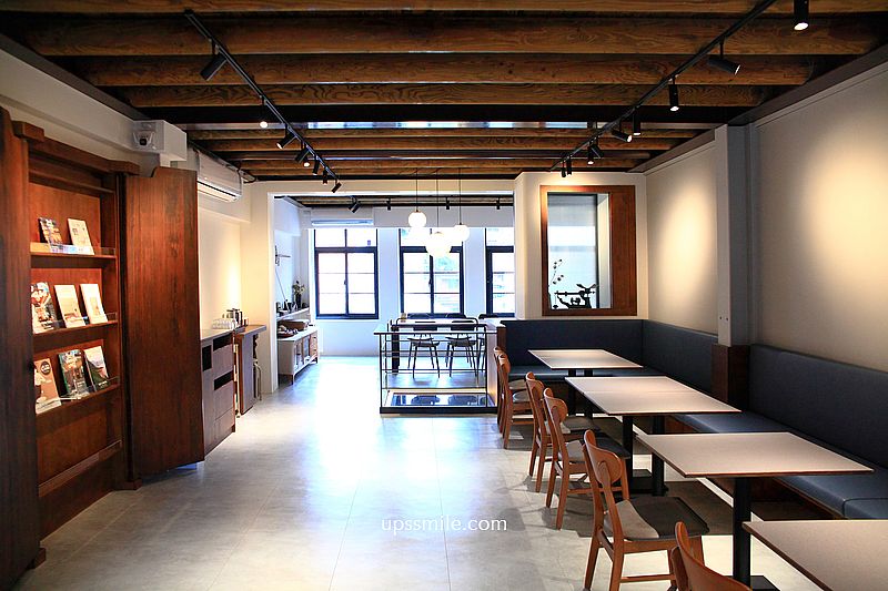 大稻埕咖啡廳【嘉點CHIA.CAFE】台北老宅咖啡廳，必吃炸唐揚雞套餐與麵茶古早味蛋糕