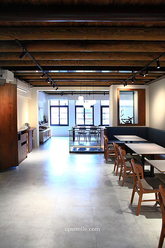 大稻埕咖啡廳【嘉點CHIA.CAFE】台北老宅咖啡廳，必吃炸唐揚雞套餐與麵茶古早味蛋糕