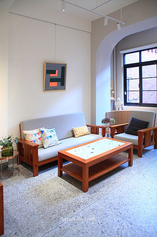 大稻埕咖啡廳【嘉點CHIA.CAFE】台北老宅咖啡廳，必吃炸唐揚雞套餐與麵茶古早味蛋糕