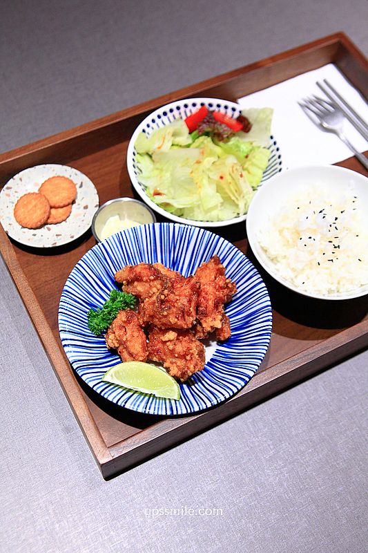 大稻埕咖啡廳【嘉點CHIA.CAFE】台北老宅咖啡廳，必吃炸唐揚雞套餐與麵茶古早味蛋糕