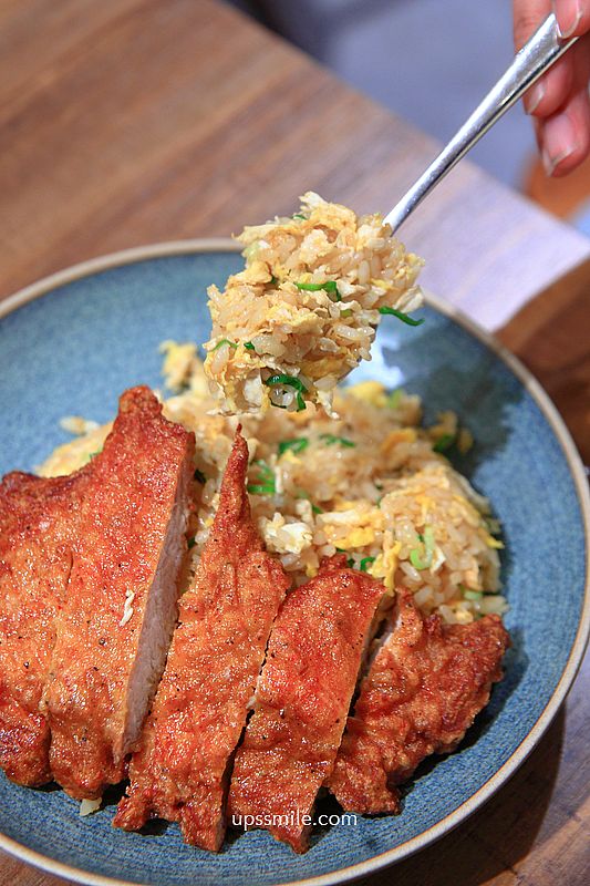 台北美食【焰禾炒飯雞湯麵】有平價鼎泰豐實力,必吃雞湯麵與排骨炒飯 台北美食【焰禾炒飯雞湯麵】有平價鼎泰豐實力,必吃雞湯麵與排骨炒飯