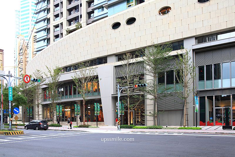 三重美食【PERVADE CAFE瀰漫咖啡】捷運三重站咖啡廳，複合式選物店