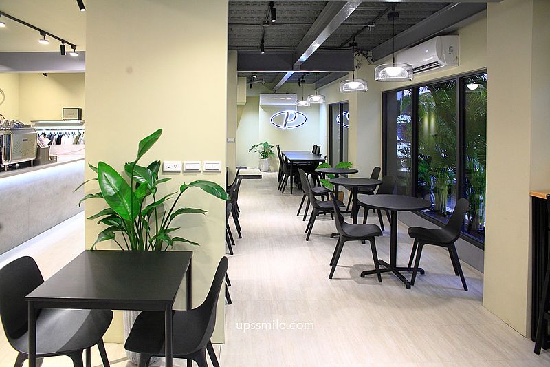 三重美食【PERVADE CAFE瀰漫咖啡】捷運三重站咖啡廳，複合式選物店