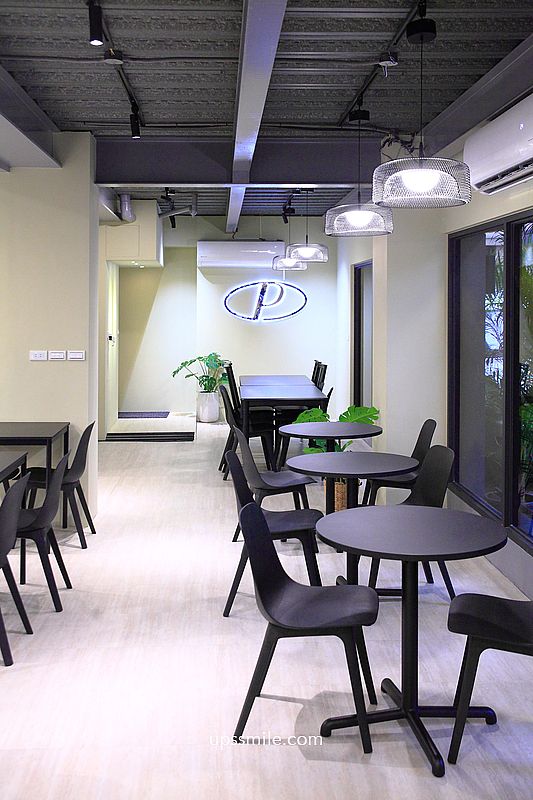 三重美食【PERVADE CAFE瀰漫咖啡】捷運三重站咖啡廳，複合式選物店