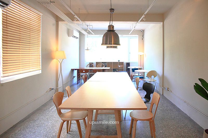 台中國美館自家烘焙咖啡廳【Peakless Coffee Roasters】開窗純白老宅咖啡廳網美打卡聖地 台中國美館自家烘焙咖啡廳【Peakless Coffee Roasters】開窗純白老宅咖啡廳網美打卡聖地