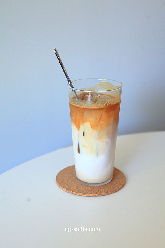 台中國美館自家烘焙咖啡廳【Peakless Coffee Roasters】開窗純白老宅咖啡廳網美打卡聖地 台中國美館自家烘焙咖啡廳【Peakless Coffee Roasters】開窗純白老宅咖啡廳網美打卡聖地