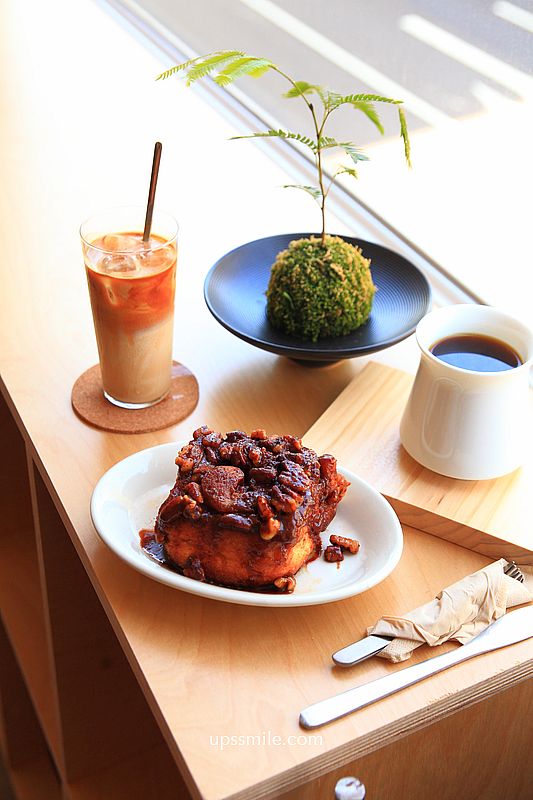 台中國美館自家烘焙咖啡廳【Peakless Coffee Roasters】開窗純白老宅咖啡廳網美打卡聖地 台中國美館自家烘焙咖啡廳【Peakless Coffee Roasters】開窗純白老宅咖啡廳網美打卡聖地