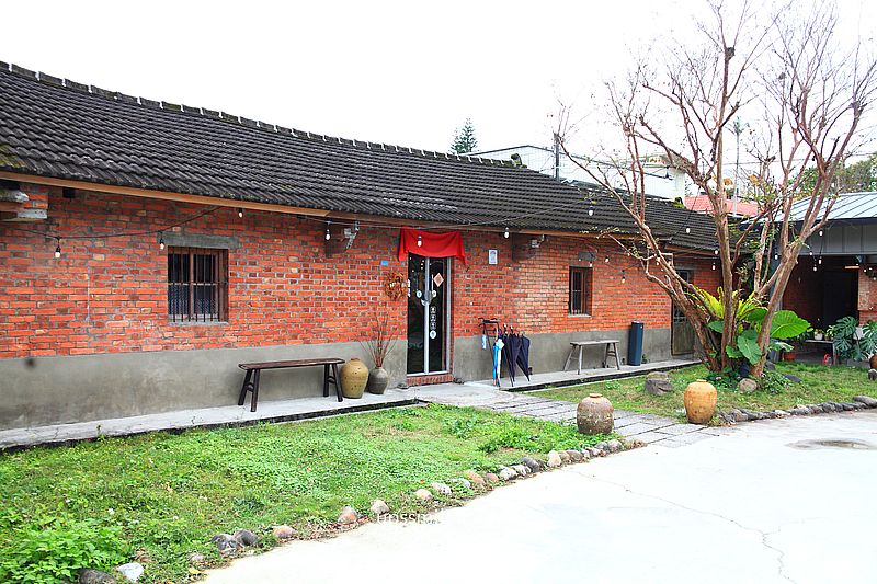 宜蘭火鍋【來初鍋物】宜蘭三合院紅磚牆百年老宅吃火鍋，招牌豆乳火鍋湯底