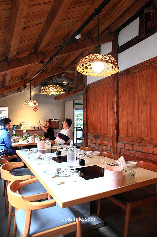 宜蘭火鍋【來初鍋物】宜蘭三合院紅磚牆百年老宅吃火鍋，招牌豆乳火鍋湯底