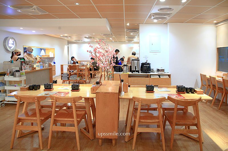 台中北屯美食【嵐山熟成牛かつ專売北屯昌平店】台中日式炸牛排浮誇系爆量丼飯