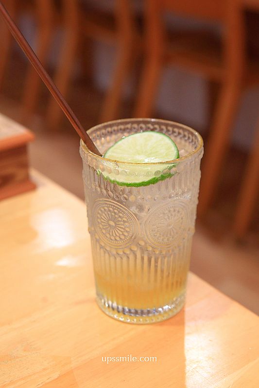 台中北屯美食【嵐山熟成牛かつ專売北屯昌平店】台中日式炸牛排浮誇系爆量丼飯