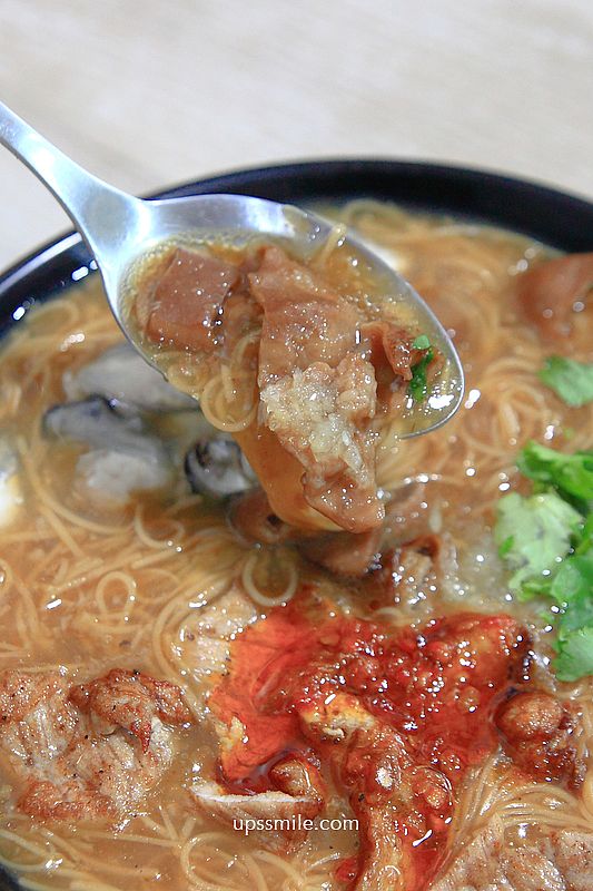 台中肉圓【小鮮肉圓麵線中山店】好吃手工脆皮肉圓酥脆彈牙與麵線糊 台中肉圓【小鮮肉圓麵線中山店】好吃手工脆皮肉圓酥脆彈牙與麵線糊