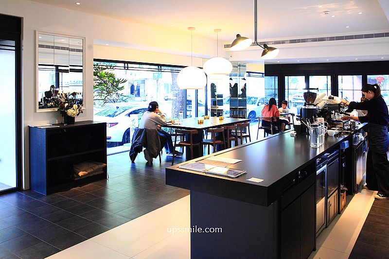 韓國咖啡廳插旗台北【AUFGLET Taipei】韓劇男神邊佑錫朝聖,可朗芙潮流始祖甜點 韓國咖啡廳插旗台北【AUFGLET Taipei】韓劇男神邊佑錫朝聖,可朗芙潮流始祖甜點