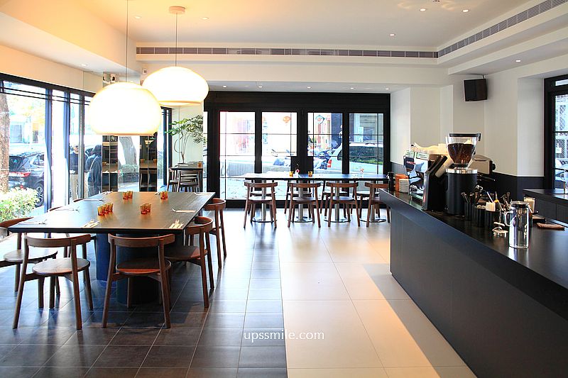 韓國咖啡廳插旗台北【AUFGLET Taipei】韓劇男神邊佑錫朝聖,可朗芙潮流始祖甜點 韓國咖啡廳插旗台北【AUFGLET Taipei】韓劇男神邊佑錫朝聖,可朗芙潮流始祖甜點