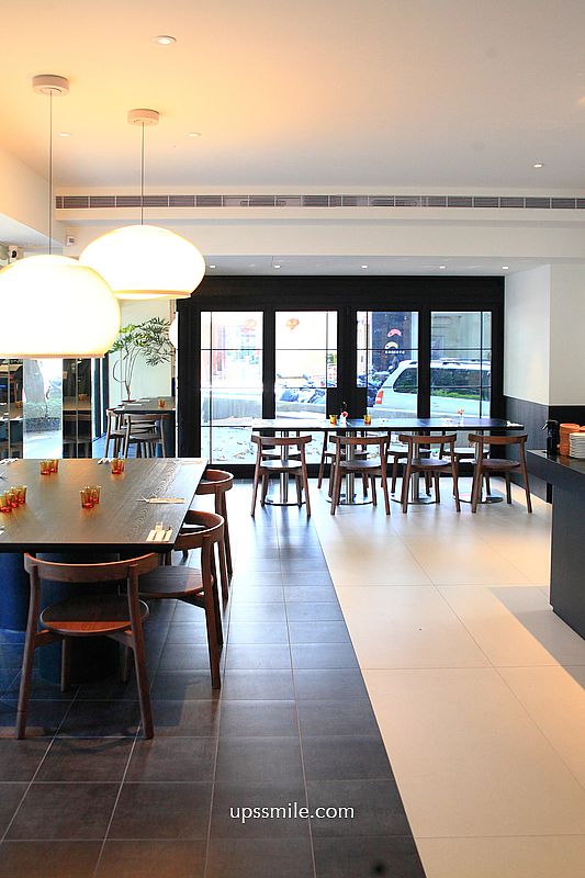 韓國咖啡廳插旗台北【AUFGLET Taipei】韓劇男神邊佑錫朝聖,可朗芙潮流始祖甜點 韓國咖啡廳插旗台北【AUFGLET Taipei】韓劇男神邊佑錫朝聖,可朗芙潮流始祖甜點