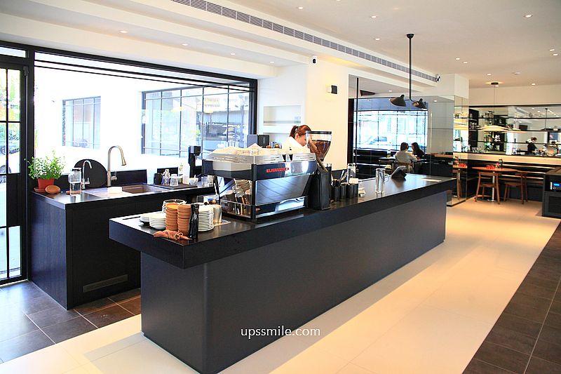 韓國咖啡廳插旗台北【AUFGLET Taipei】韓劇男神邊佑錫朝聖,可朗芙潮流始祖甜點 韓國咖啡廳插旗台北【AUFGLET Taipei】韓劇男神邊佑錫朝聖,可朗芙潮流始祖甜點