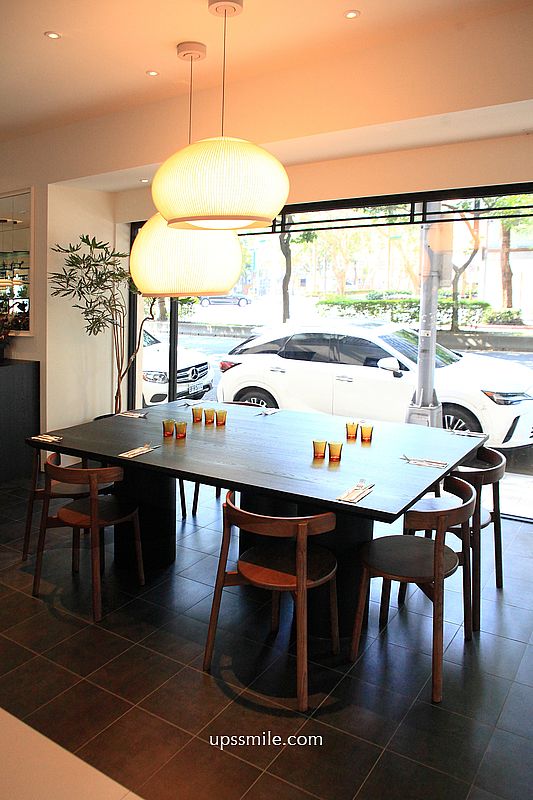 韓國咖啡廳插旗台北【AUFGLET Taipei】韓劇男神邊佑錫朝聖,可朗芙潮流始祖甜點 韓國咖啡廳插旗台北【AUFGLET Taipei】韓劇男神邊佑錫朝聖,可朗芙潮流始祖甜點