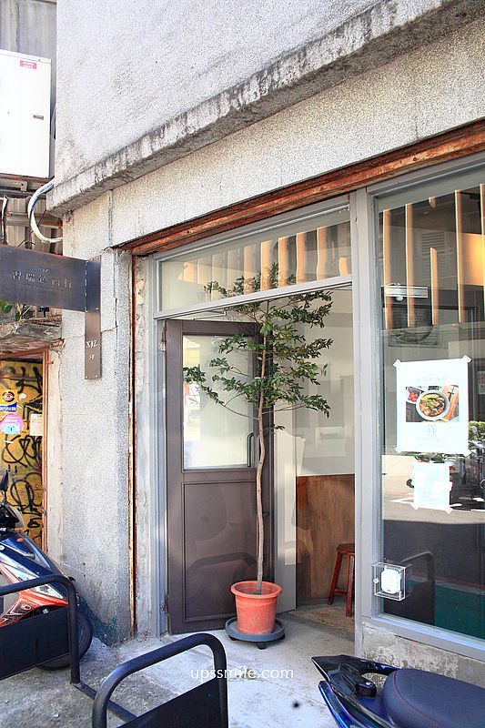 東門站美食【習瑞鎮商行】冉冉生活新品牌5樓，複合式台北咖啡廳好吃餐廳