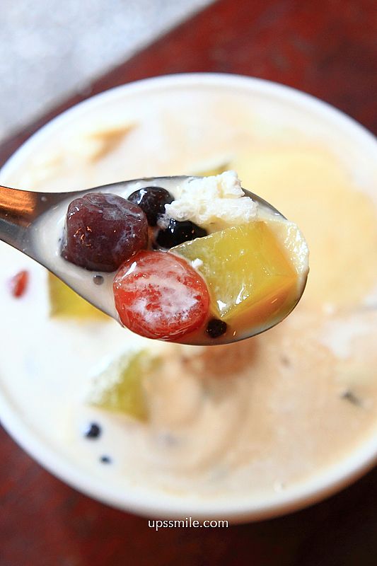 北投美食【水龜伯古早味】必吃招牌黑糖燒麻糬與鮮奶嫩豆花、黑米八寶冰