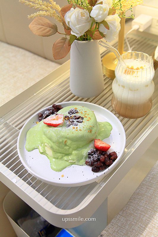 板橋甜點【囍甜日式舒芙蕾專賣店】板橋車站咖啡廳，純白老宅網美氛圍