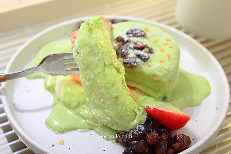 板橋甜點【囍甜日式舒芙蕾專賣店】板橋車站咖啡廳，純白老宅網美氛圍