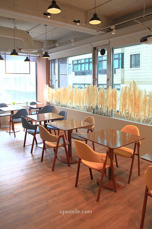 華視台北早午餐咖啡廳【The Common Table同心舒室】捷運國父紀念館大巨蛋共享空間