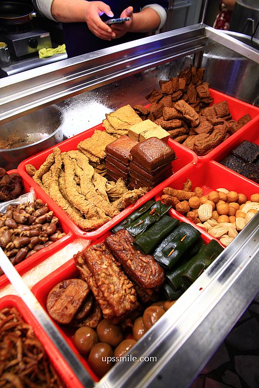 桃園中壢美食【忠貞眷村口米干麻辣滷味】龍崗米干必吃排隊名店