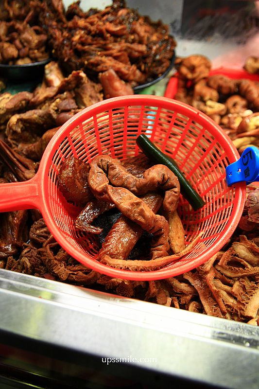 桃園中壢美食【忠貞眷村口米干麻辣滷味】龍崗米干必吃排隊名店