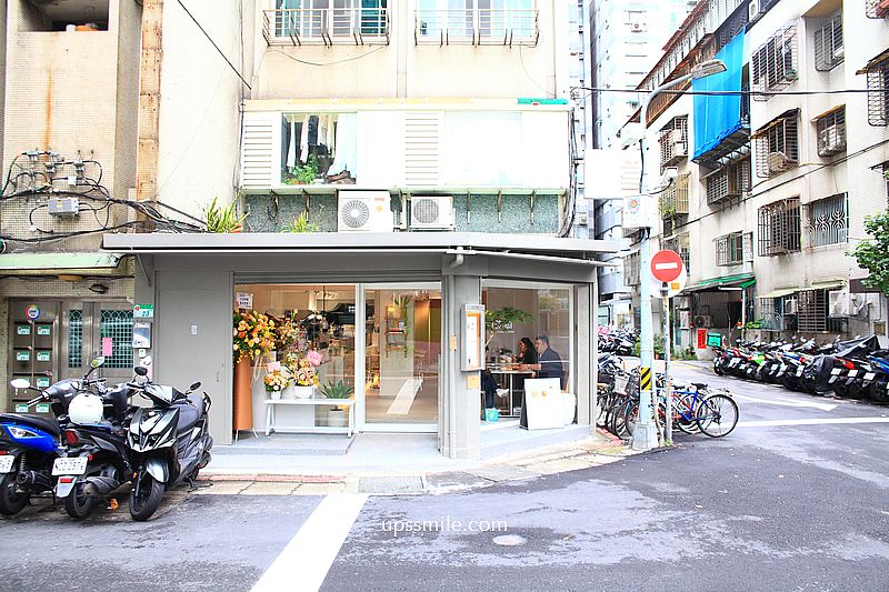 台北早午餐咖啡廳【EGG BUN Breakfast Sandwich & Espresso 松山小巨蛋】捷運南京三民站爆漿漢堡推薦