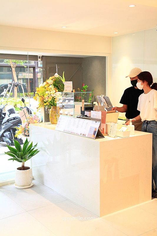 台北早午餐咖啡廳【EGG BUN Breakfast Sandwich & Espresso 松山小巨蛋】捷運南京三民站爆漿漢堡推薦