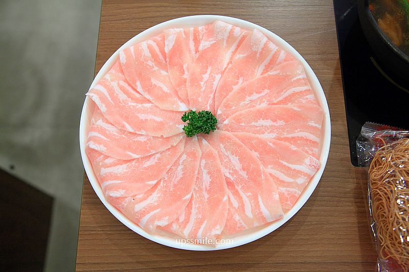 永和火鍋【客客來幸福鍋物】捷運永和市場站火鍋蔬菜自助吧飲品吃到飽