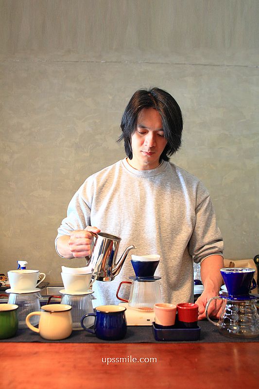 土城咖啡【蕪咖啡】土城自家烘焙咖啡廳，日式禪風木質調貓咪深夜咖啡廳