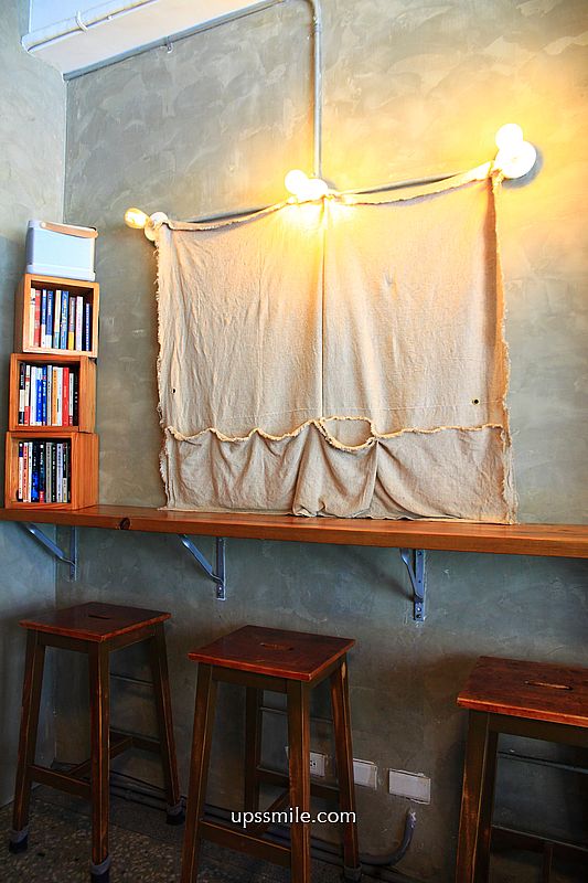 土城咖啡【蕪咖啡】土城自家烘焙咖啡廳，日式禪風木質調貓咪深夜咖啡廳