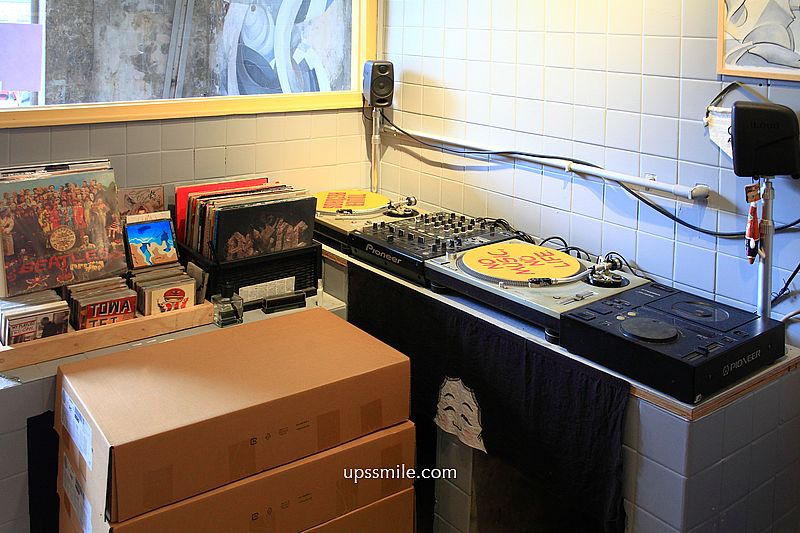 古亭丸之內咖啡【Music X Drinks by tripper】70元可喝到手沖咖啡藝伎,磅蛋糕30元 古亭丸之內咖啡【Music X Drinks by tripper】70元可喝到手沖咖啡藝伎,磅蛋糕30元