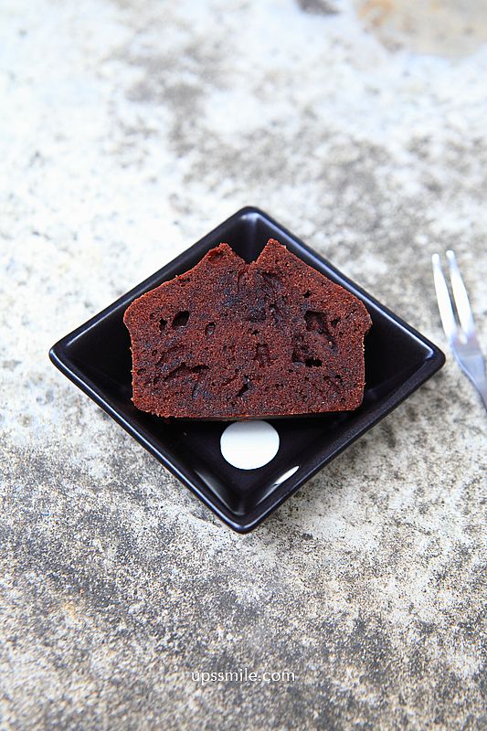 古亭丸之內咖啡【Music X Drinks by tripper】70元可喝到手沖咖啡藝伎,磅蛋糕30元 古亭丸之內咖啡【Music X Drinks by tripper】70元可喝到手沖咖啡藝伎,磅蛋糕30元