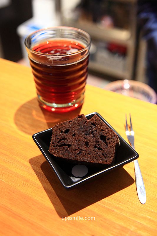 古亭丸之內咖啡【Music X Drinks by tripper】70元可喝到手沖咖啡藝伎,磅蛋糕30元 古亭丸之內咖啡【Music X Drinks by tripper】70元可喝到手沖咖啡藝伎,磅蛋糕30元