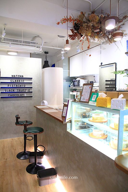 台北甜點【Lora Cake Basque Cheesecake】台北流心感巴斯克蛋糕,捷運小巨蛋站咖啡廳 台北甜點【Lora Cake Basque Cheesecake】台北流心感巴斯克蛋糕,捷運小巨蛋站咖啡廳