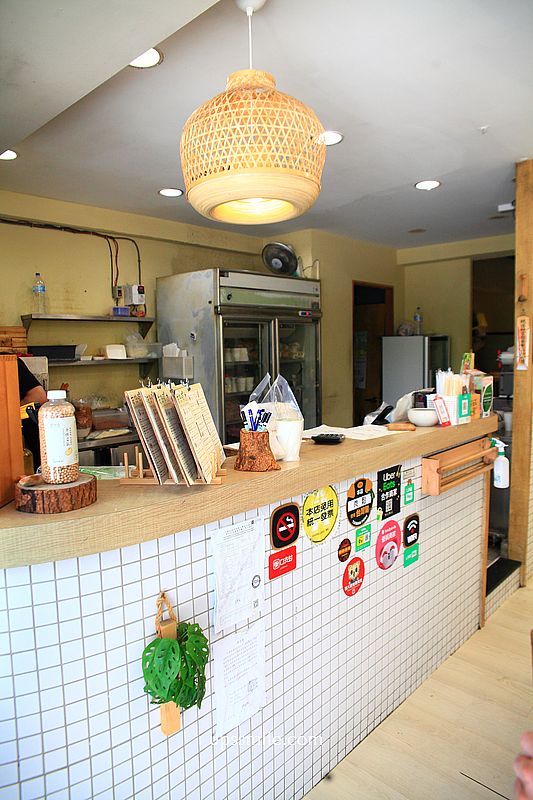 台北東區早午餐宵夜【老漿家台北延吉店】黃仁勳造訪24小時文青風豆漿店 台北東區早午餐宵夜【老漿家台北延吉店】黃仁勳造訪24小時文青風豆漿店