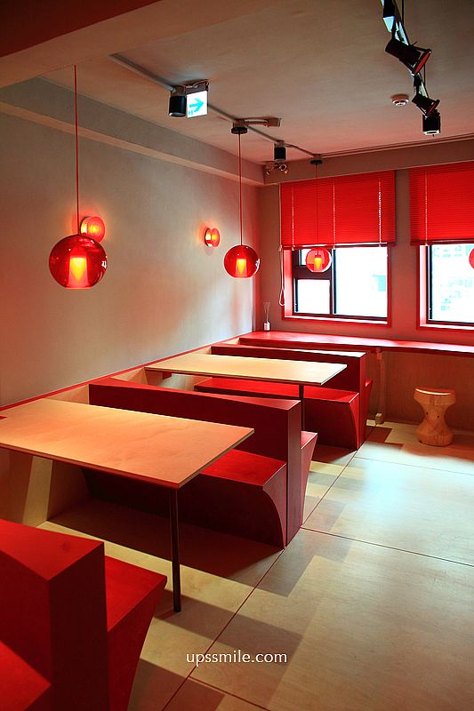 古亭站不限時咖啡廳【DOT咖啡】獨棟三層樓老宅咖啡，劍玉主題咖啡廳