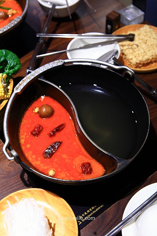 台中北屯美食【燒瓶子大肆鍋物台中北屯店】台中自助吧吃到飽個人鴛鴦鍋,台中宵夜美食 台中北屯美食【燒瓶子大肆鍋物台中北屯店】台中自助吧吃到飽個人鴛鴦鍋,台中宵夜美食