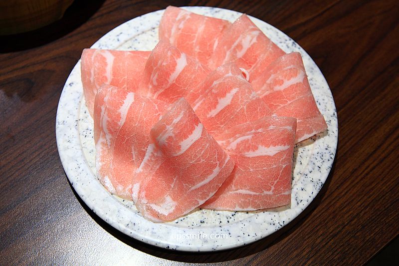 台中北屯美食【燒瓶子大肆鍋物台中北屯店】台中自助吧吃到飽個人鴛鴦鍋,台中宵夜美食 台中北屯美食【燒瓶子大肆鍋物台中北屯店】台中自助吧吃到飽個人鴛鴦鍋,台中宵夜美食